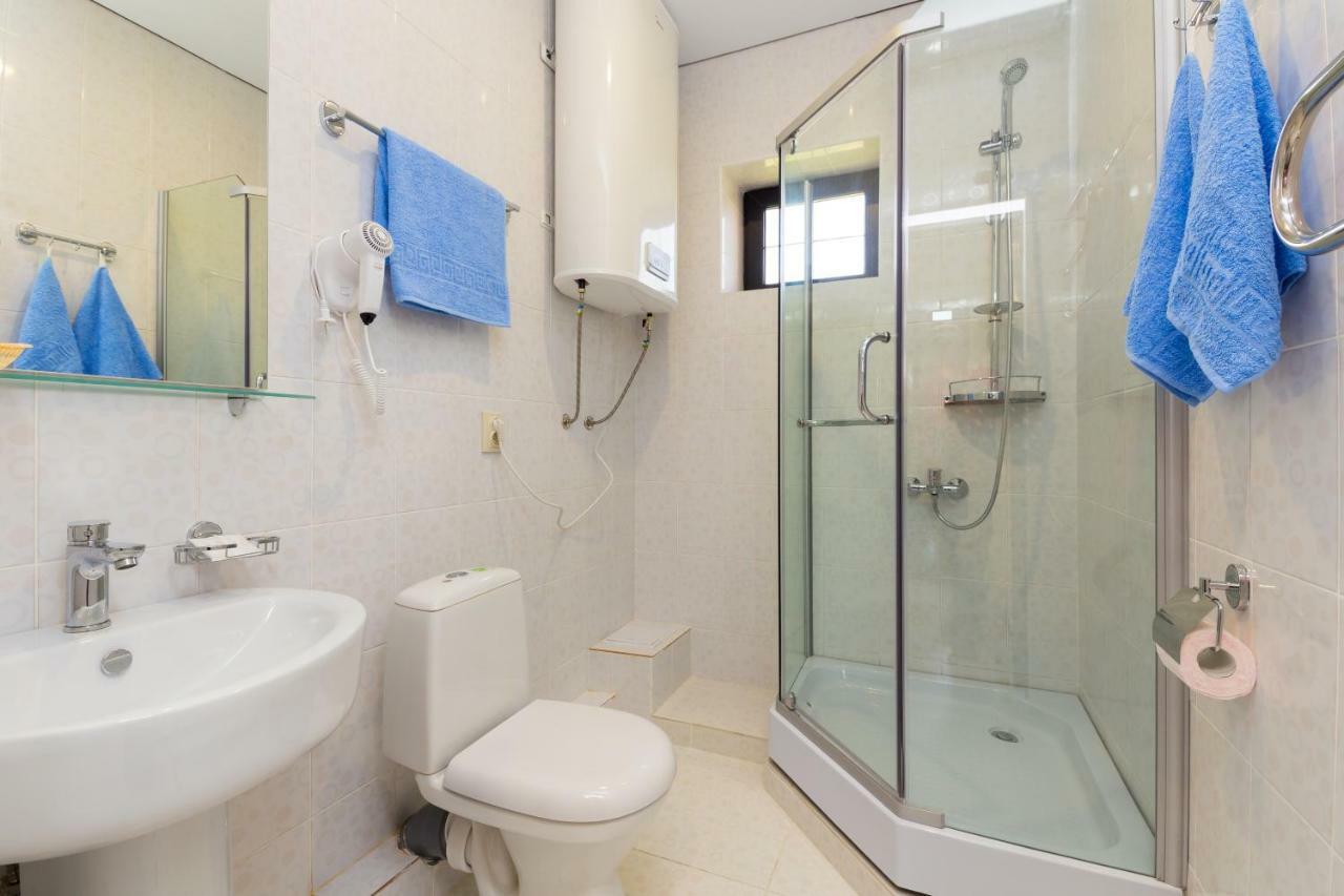 Bmg Hotel Suchumi Zewnętrze zdjęcie